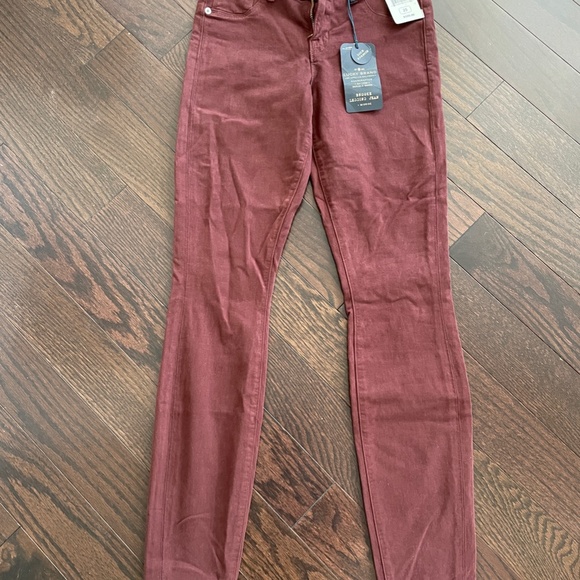 3 for $30 | Lucky Brand Brooke Legging Jeans in Burgundy - Picture 3 of 8